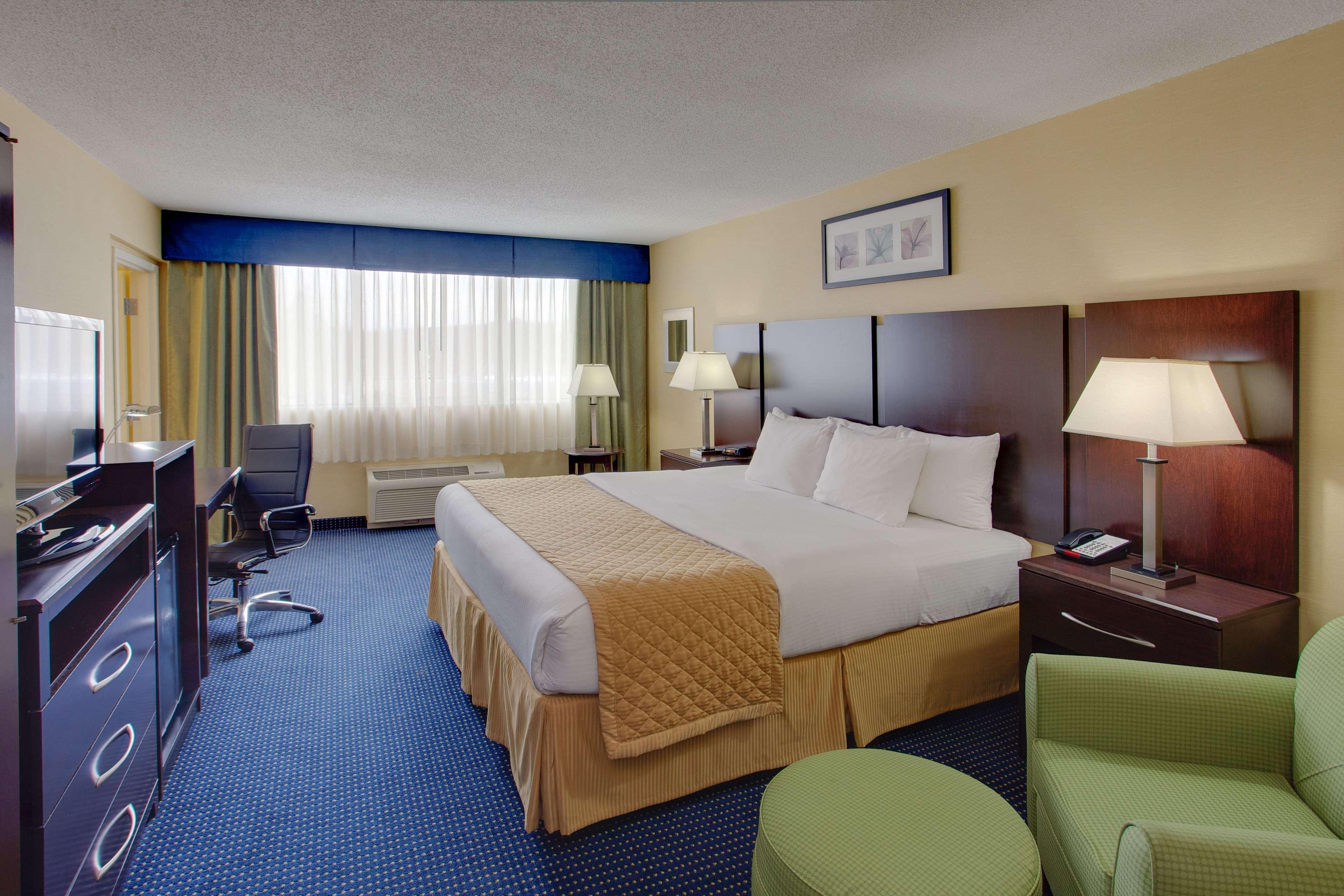Hampton Inn Manchester Downtown Extérieur photo