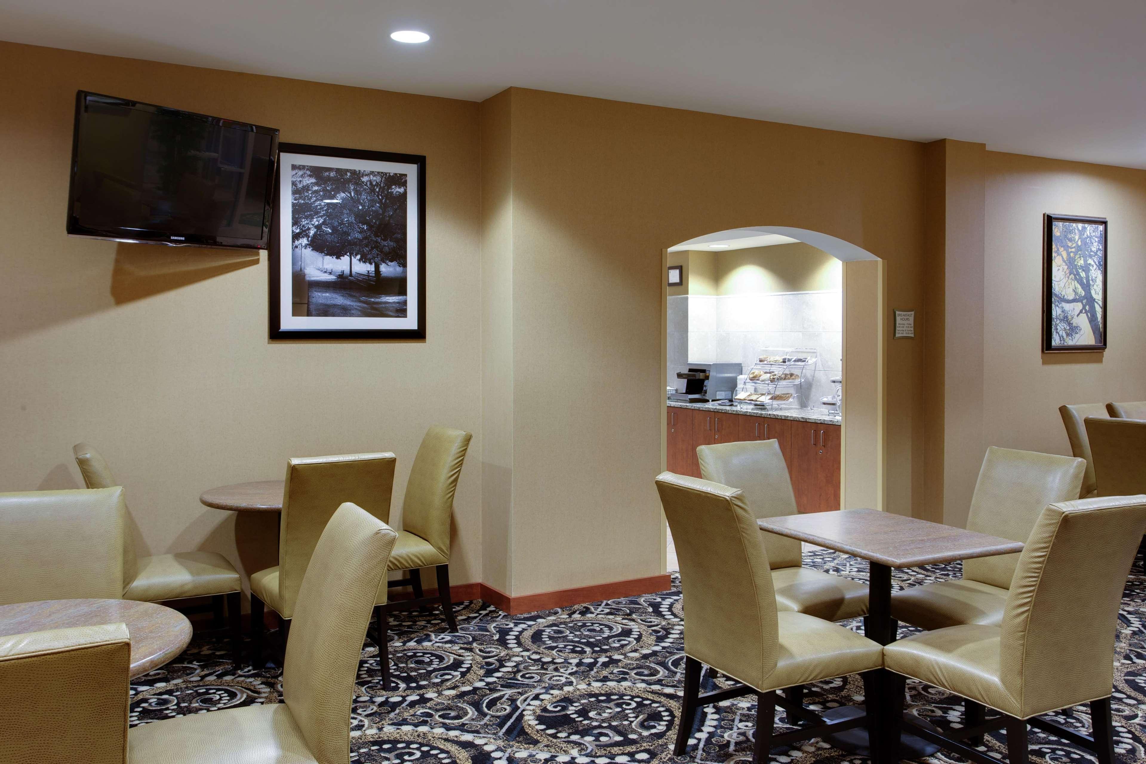 Hampton Inn Manchester Downtown Extérieur photo