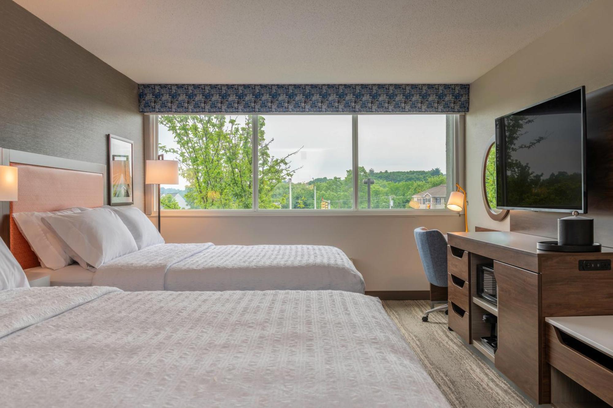 Hampton Inn Manchester Downtown Extérieur photo