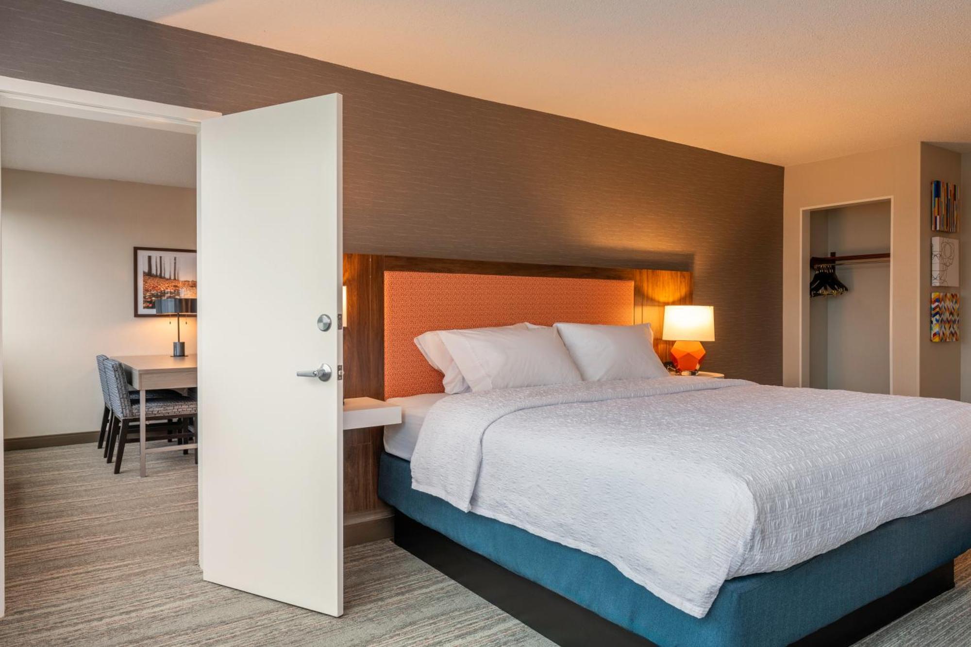 Hampton Inn Manchester Downtown Extérieur photo